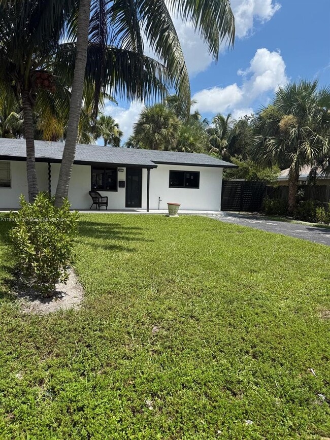 Foto del edificio - 2927 SW 19th St