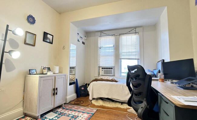 Foto del edificio - 72 Strathmore Rd