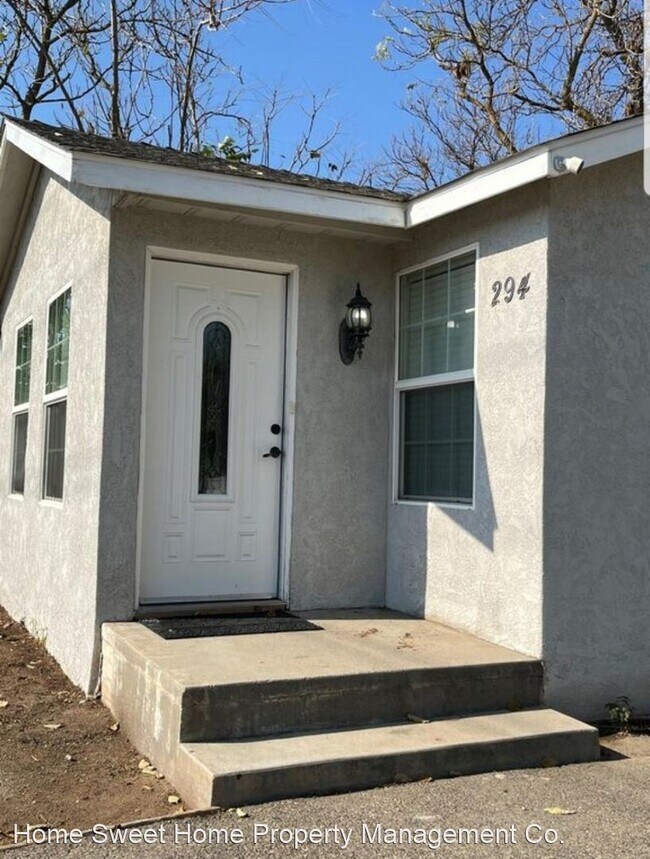 Building Photo - 3 br, 2 bath House - 294 W. Barstow Ave.