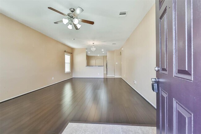 Foto del edificio - 3410 Afton Forest Ln