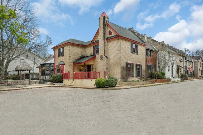 Foto del edificio - 1203 Saxony Ln