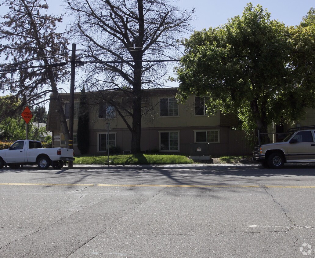 Primary Photo - 620 5th St