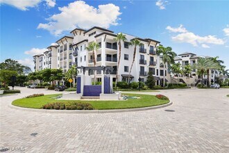 Building Photo - 1030 3rd Ave S