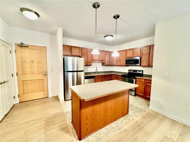 Foto del edificio - 619 SE 8th St