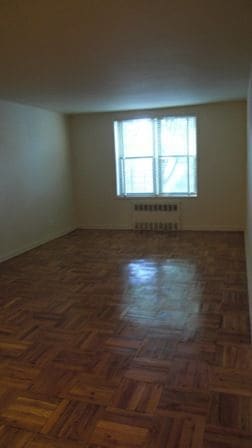 Building Photo - 134-20 87th Ave