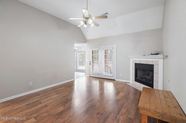 Building Photo - 1106 Fawn Dr