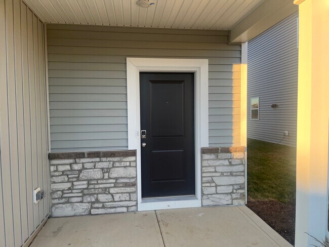 Building Photo - 2712 Drycreek Ct