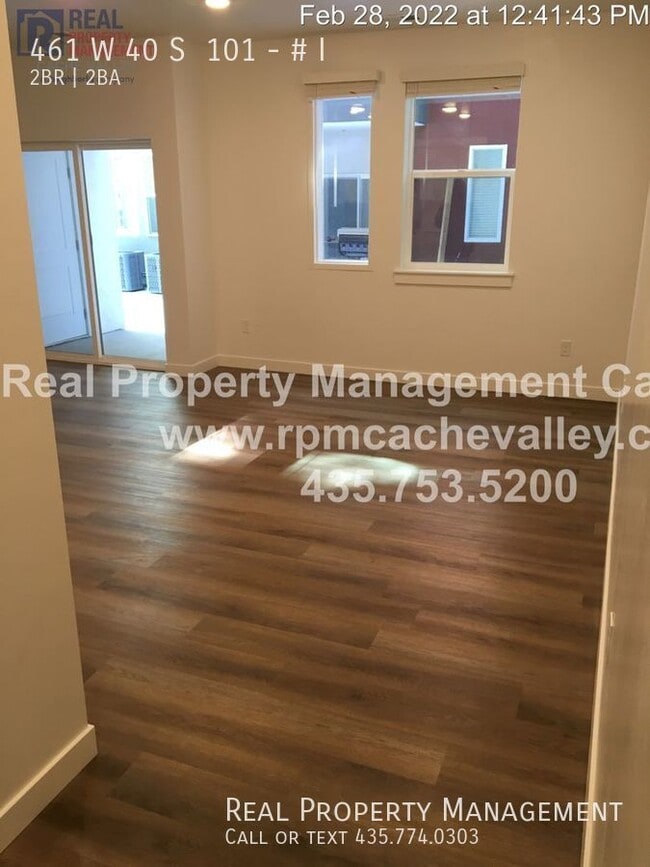 Building Photo - 461 W 40 S