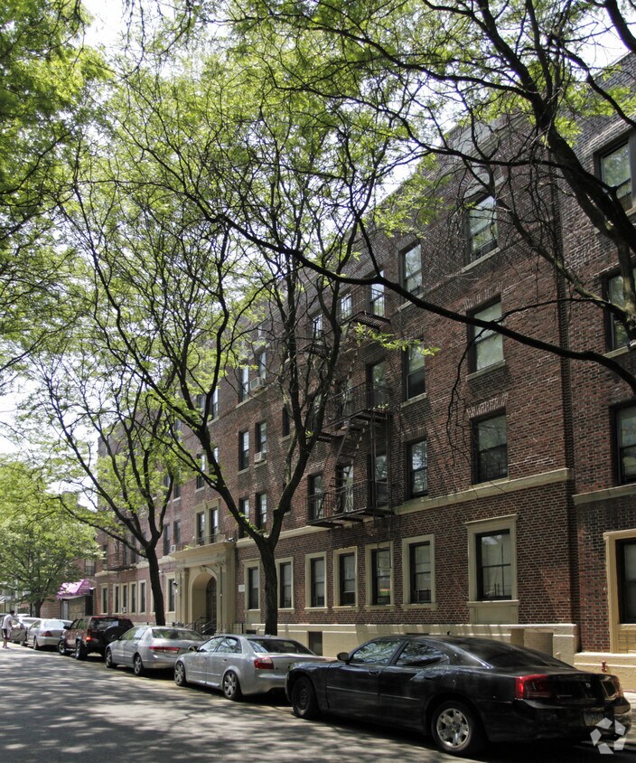 Primary Photo - 630 Rugby Rd