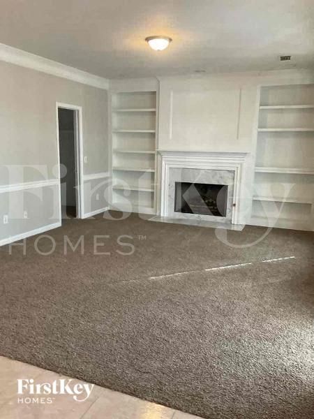 Foto del edificio - 2349 Woodleaf Dr