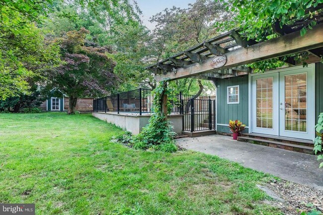 Foto del edificio - 710 Fishburn Rd