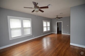 Building Photo - 321 Dorchester St