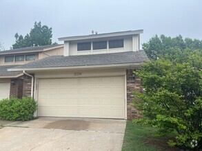 Building Photo - 12214 Banyan Ln