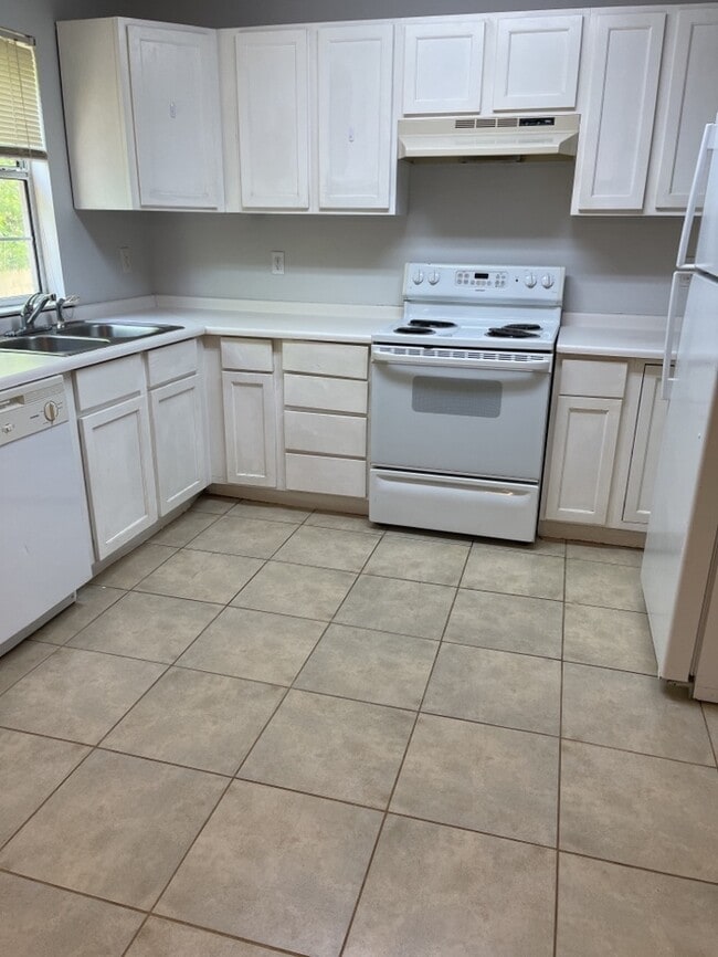 Photo - 207 Graycliff Ct House