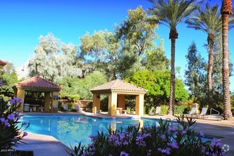 Building Photo - 4925 E Desert Cove Ave