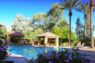 Building Photo - 4925 E Desert Cove Ave