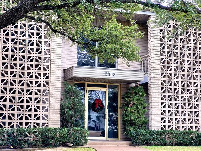 Foto principal - 2303 Ridgmar Plaza
