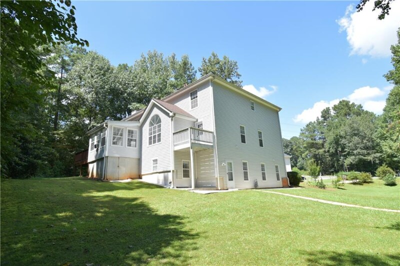 Foto del edificio - 2030 Hunters Trail Dr