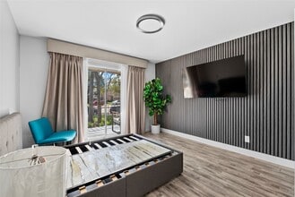 Building Photo - 604 S Ripple Creek Dr