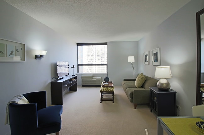 Foto del edificio - 445 N Peshtigo Ct