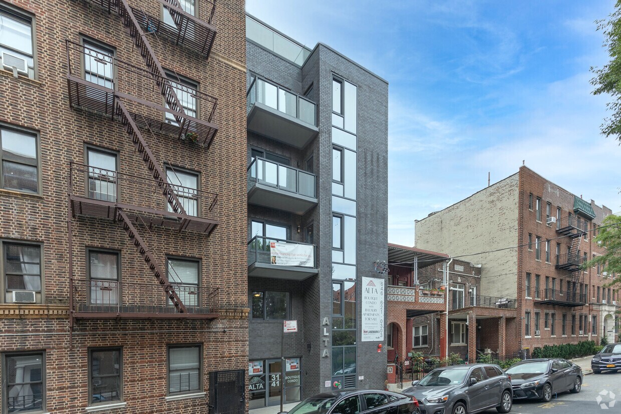 Primary Photo - 3141 29th St