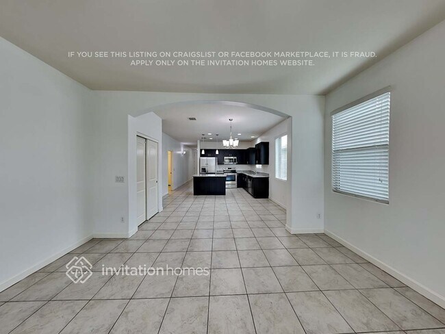 Foto del edificio - 23698 W Ripple Rd