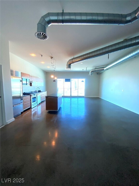 Foto del edificio - 200 Hoover Ave