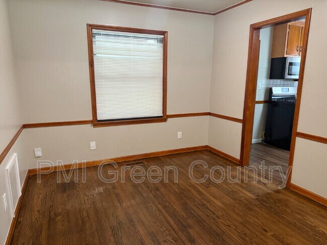 Foto del edificio - 1214 N Quanah Ave