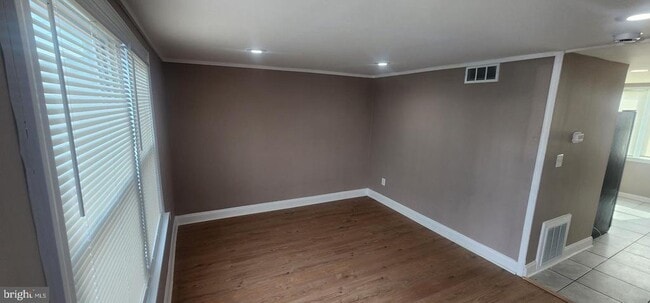 Foto del edificio - 7915 Eastdale Rd