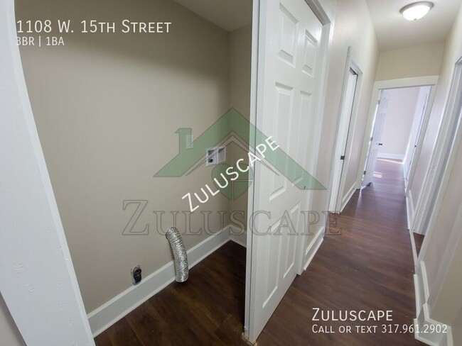 Building Photo - 1108 W 15th St