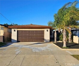 Building Photo - 4515 W 137th Pl