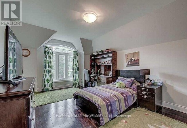 Photo du bâtiment - 90 Grandview Ave