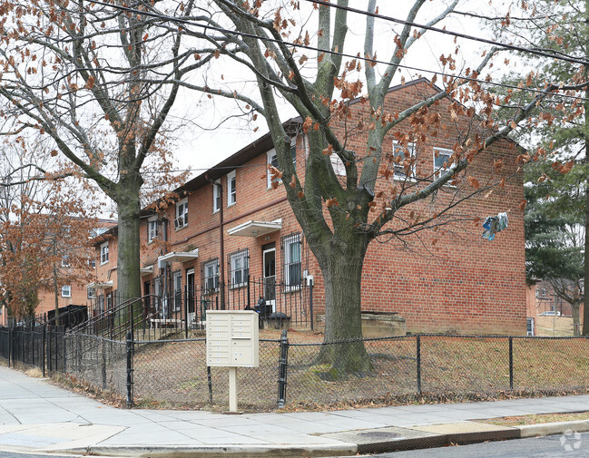 Foto del edificio - Richardson Dwellings