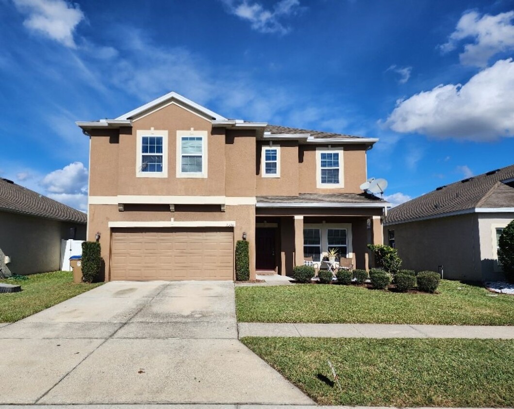 Primary Photo - Gorgeous 5-Bedroom, 3-Bathroom Home, Kissi...