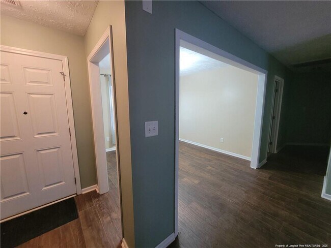 Building Photo - 3608 Crosswinds Dr