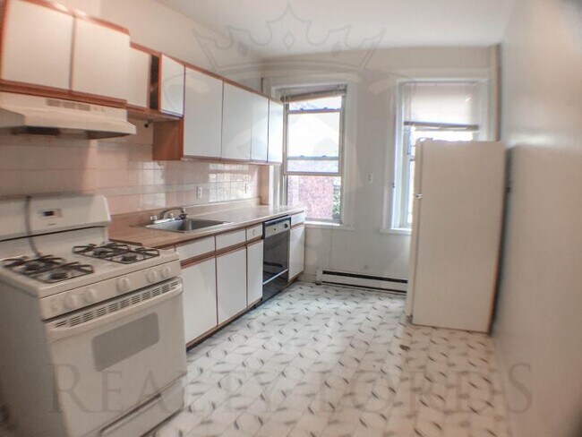 Building Photo - 154 Harvard Ave