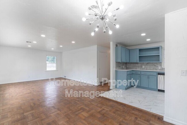 Building Photo - 9412 Britton Cir