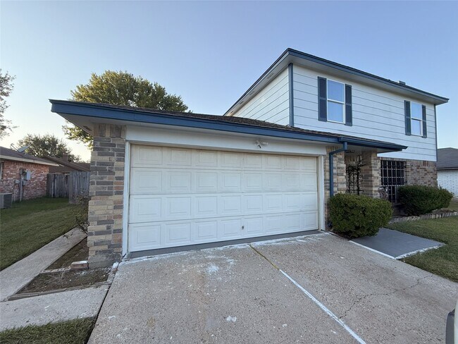 Foto del edificio - 12715 Middlesbrough Ln