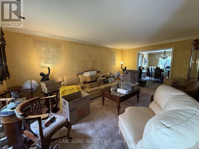 Building Photo - 67 Glenayr Rd