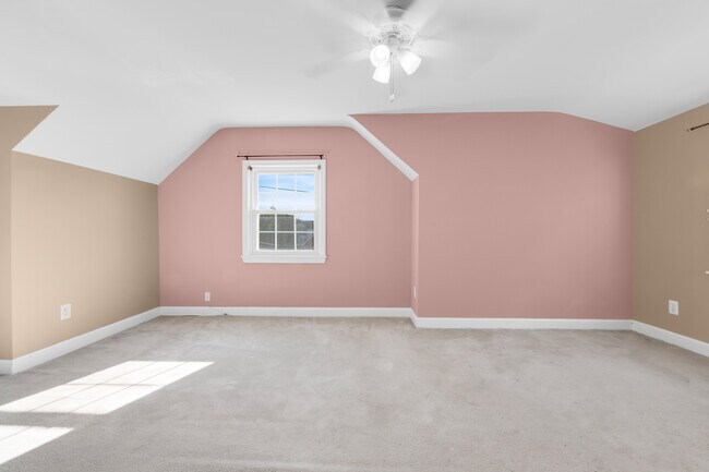 Foto del edificio - 6400 Wilmett Rd