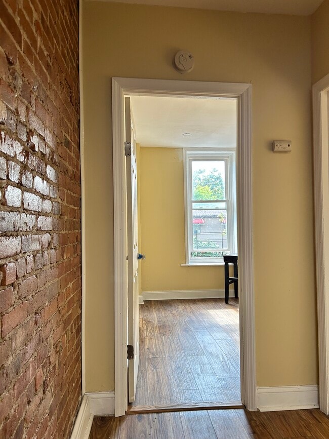 Building Photo - 328 Van Siclen Ave