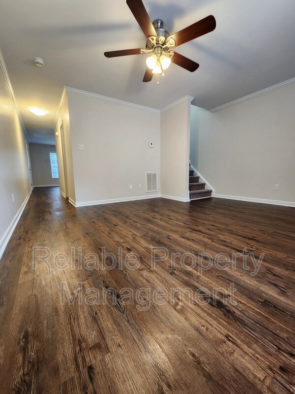 Building Photo - 137 Park Pl Dr