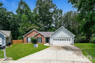 Building Photo - 1320 Opal Cir