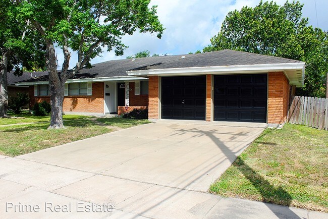 Building Photo - 5901 Killarney Dr