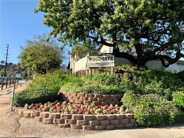 Building Photo - 20161 Woodstock Ct