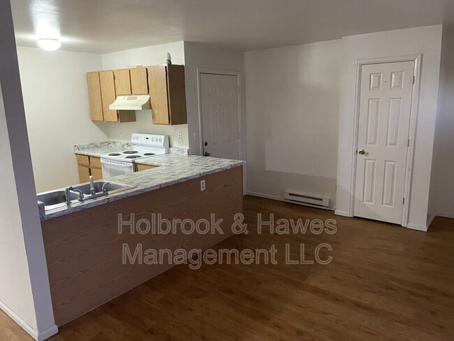 Building Photo - 4531 Boardwalk Dr