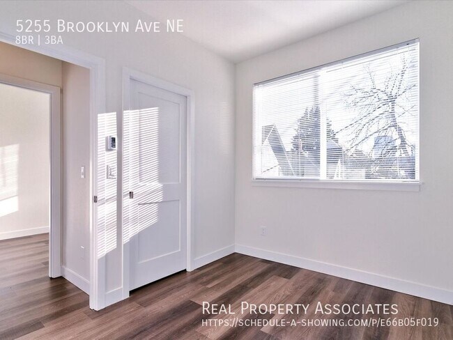 Foto del edificio - 5255 Brooklyn Ave NE