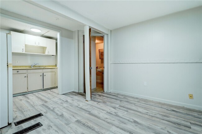Foto del edificio - 2233 Clifford Ave