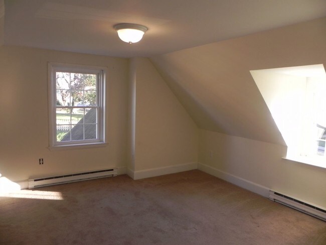 Building Photo - Single Family Home in Warrenton