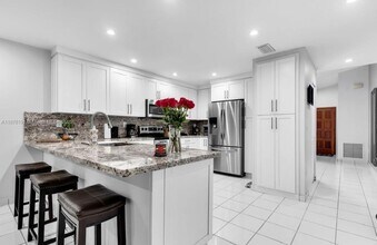 Building Photo - 14214 SW 53rd St Building Photo - 14214 SW 53rd St